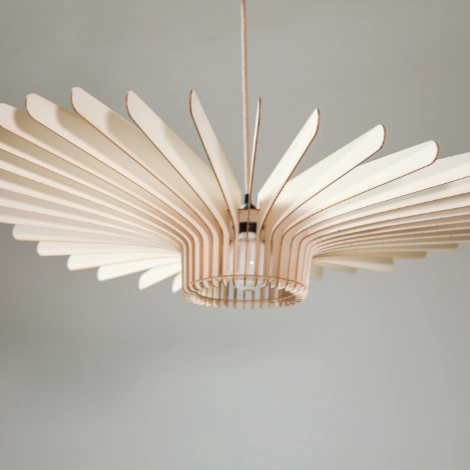 Suspension kaze L en carton bois sur fond gris avec fil jute